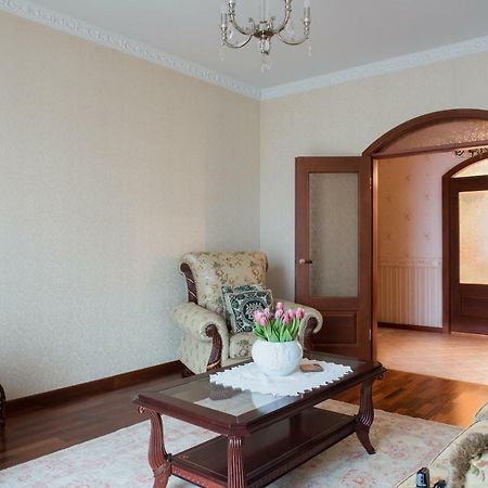 Classy Apartment In Good Neighbourhood Riga Buitenkant foto