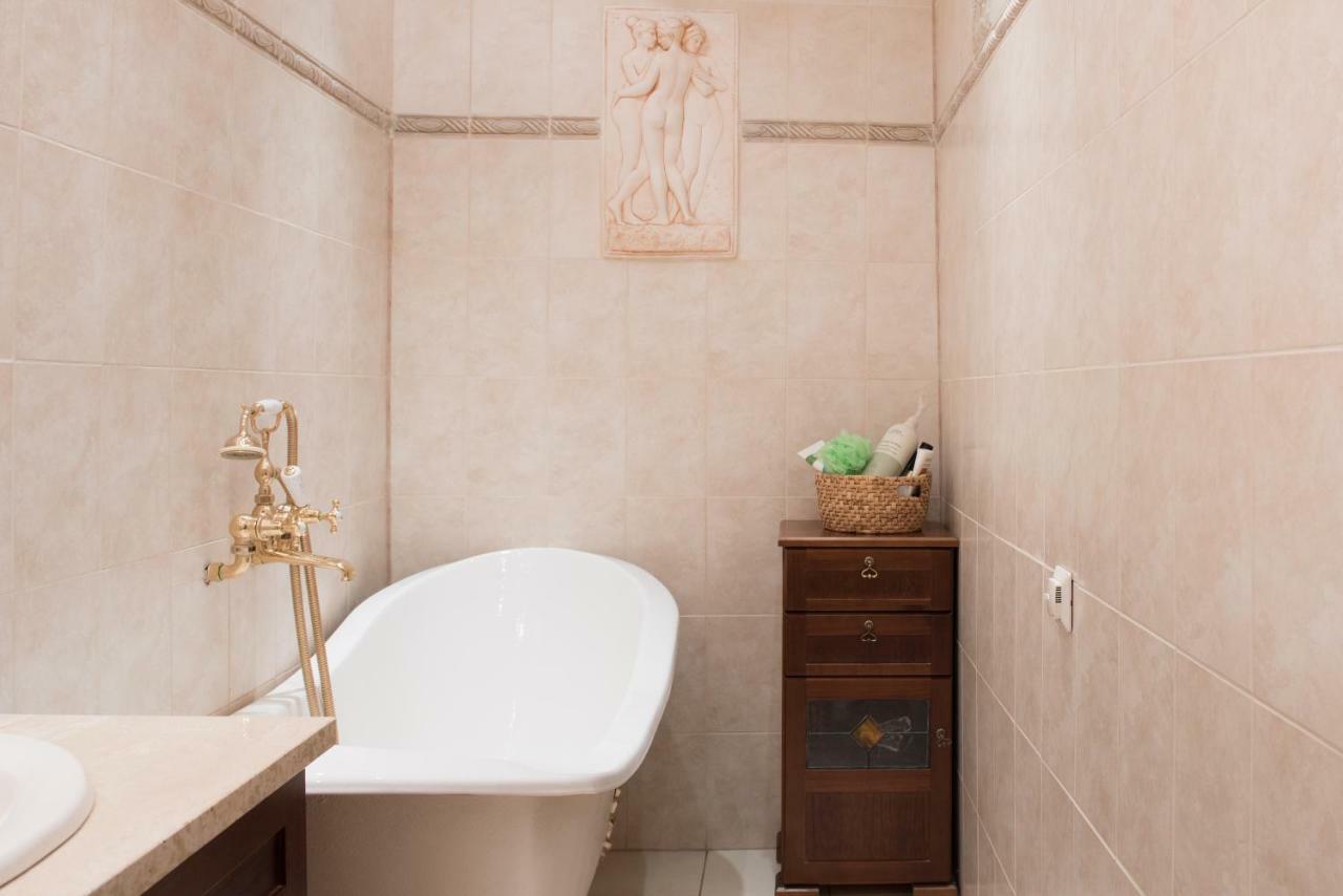 Classy Apartment In Good Neighbourhood Riga Buitenkant foto